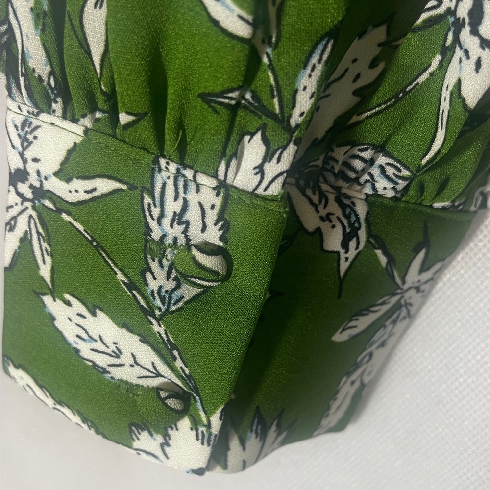 Chic Green Floral Long Sleeve Dress - Picture 7 of 10